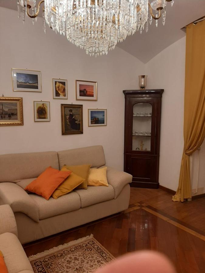 La Casa Di Francesca Hotel Naples Exterior photo